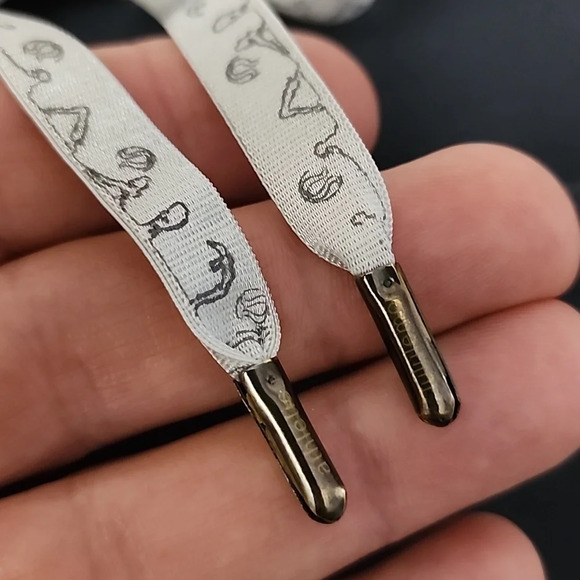 Lululemon Women's Extend Crop II Grey Pink Stitch Stretch 20" Inseam Size 4 - Picture 3 of 13